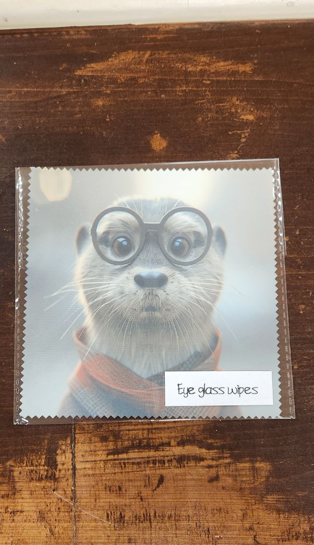 Otter Eye Glasses Wipe