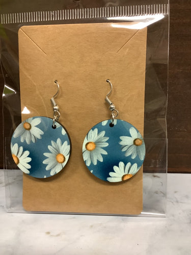 Round daisy earrings