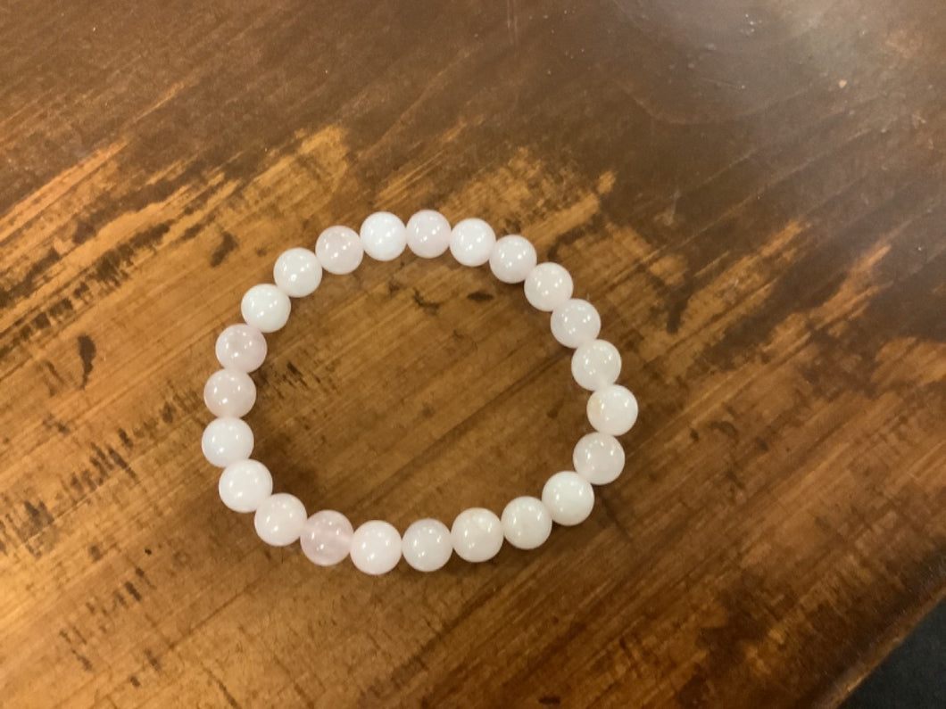 Medium bead pale pink bracelet