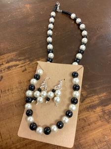 Pearl/black necklace/earring combos