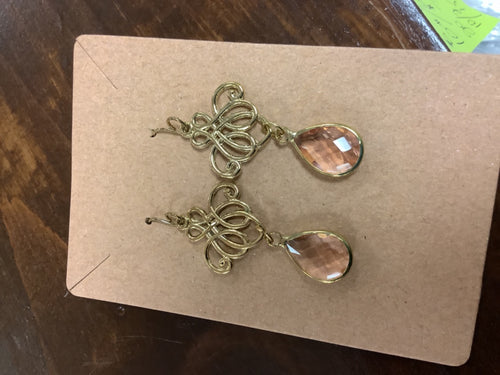 Light pink gold earrings