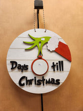 Load image into Gallery viewer, Grinch Christmas Countdown Round